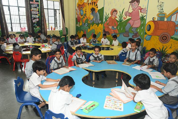 Pioneer Montessori School