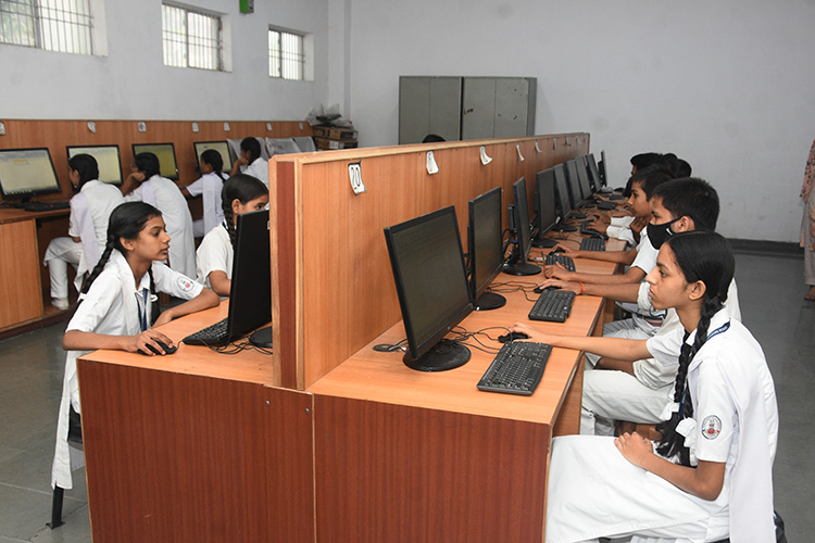 Pioneer Montessori School