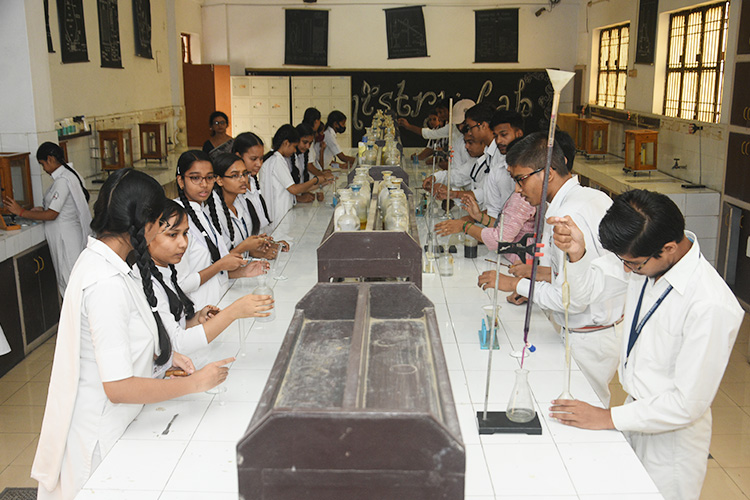 Pioneer Montessori School